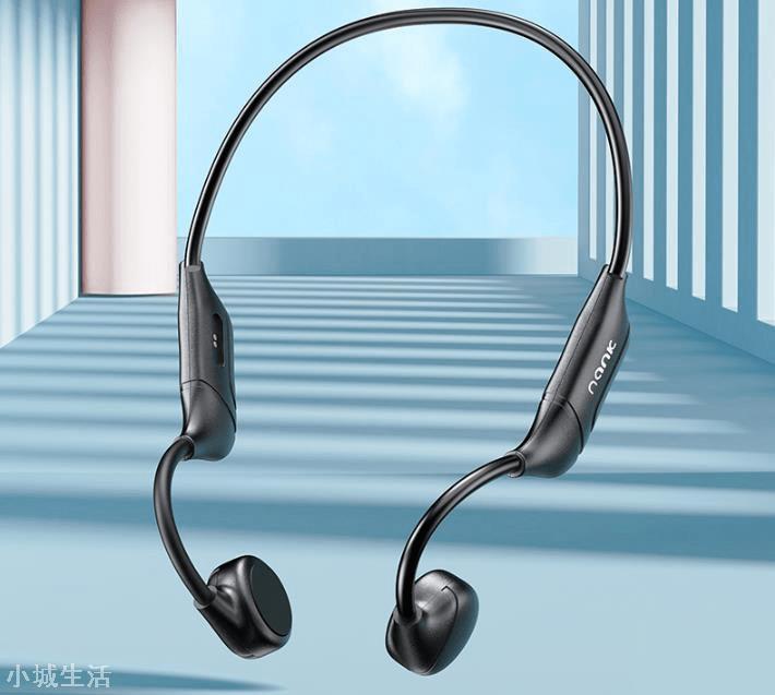 长期戴耳机的危害有哪些？耳机种类的选择很重要